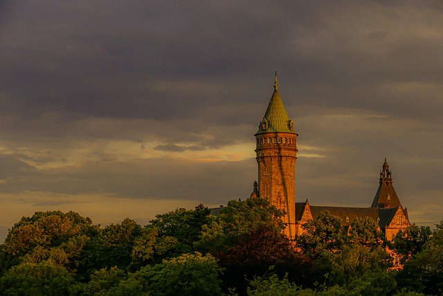 Luxembourg 2